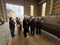 并引见业的成长过程、人才需求以及将来的计谋